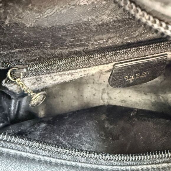 Vintage Gucci Bamboo Top Handle Bag Authentic – Black Leather, Peeling Interior - Picture 14 of 14